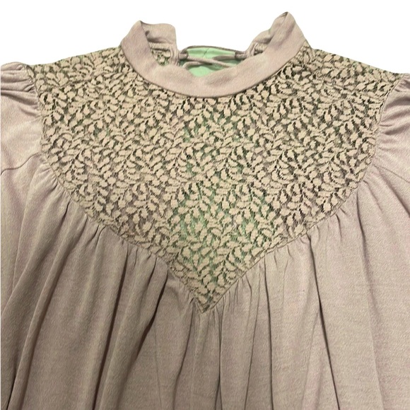 Kimchi Blue from Urban Outfitters Perfect Purple Top! - Picture 6 of 9